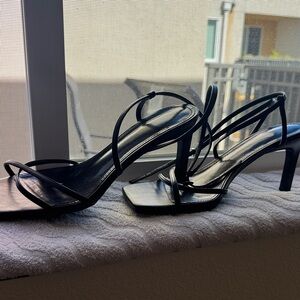 Black Strappy Square-Toe Heeled Sandals - Sleek Evening Style